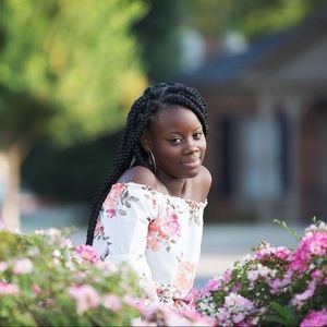 Meet your Posher, Alivia